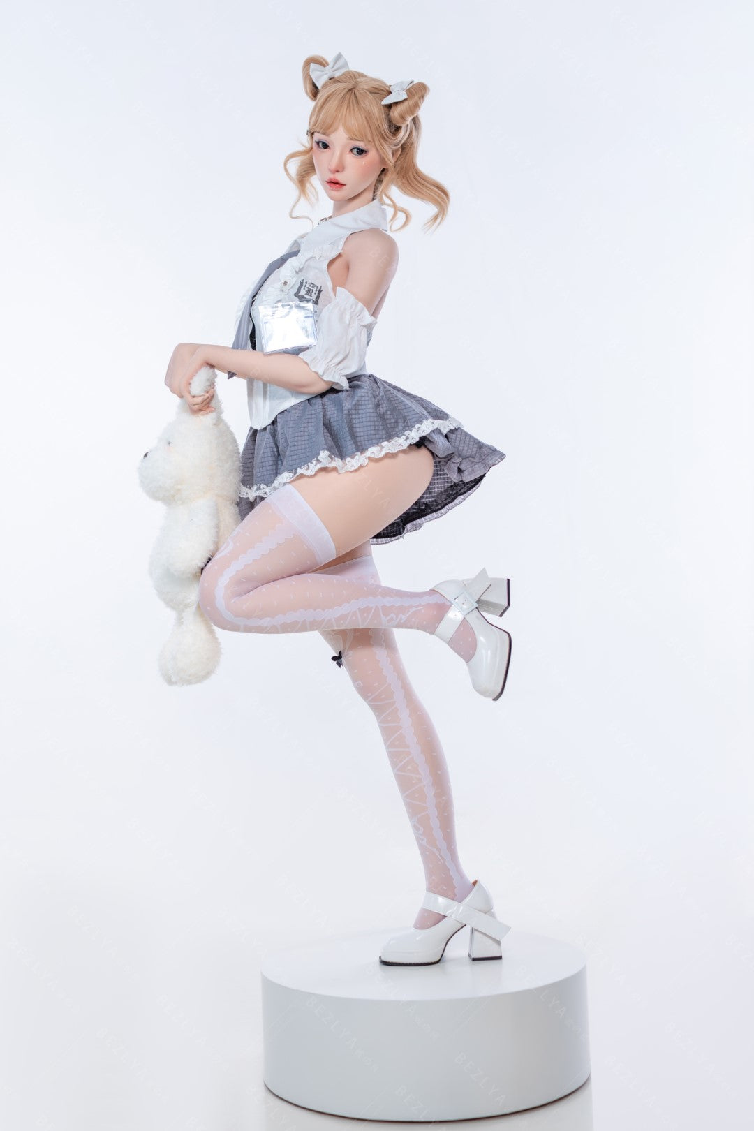 Albizia sexpuppe (Bezlya Doll 155 cm e-cup 2.2CF Silikon)