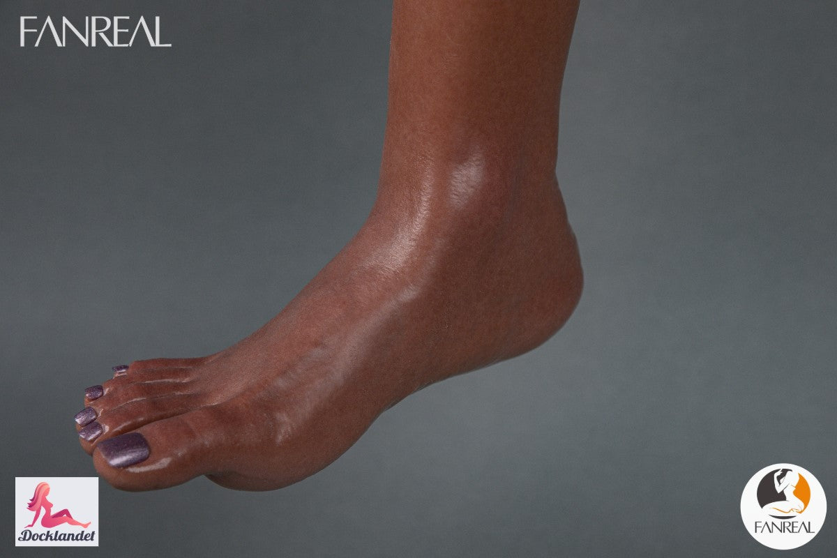 Ellie Sex doll (FanReal Doll 173cm D-cup silicone)