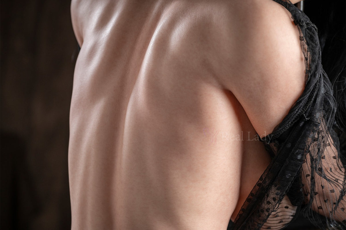 Hailey sexpuppe (Real Lady 159cm F-cup R12 Silikon)