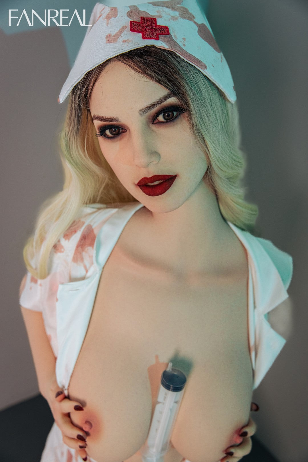 Della sexpuppe (FanReal Doll 172cm ecup Silikon)