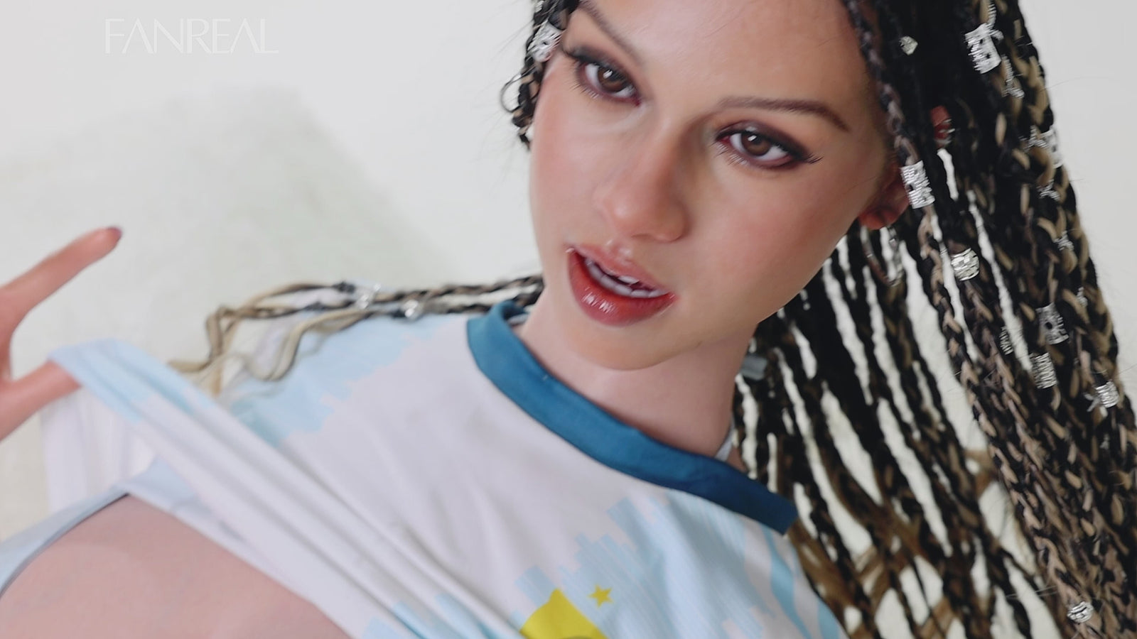 Vanessa Sex doll (FanReal Doll 168cm F-cup silicone)