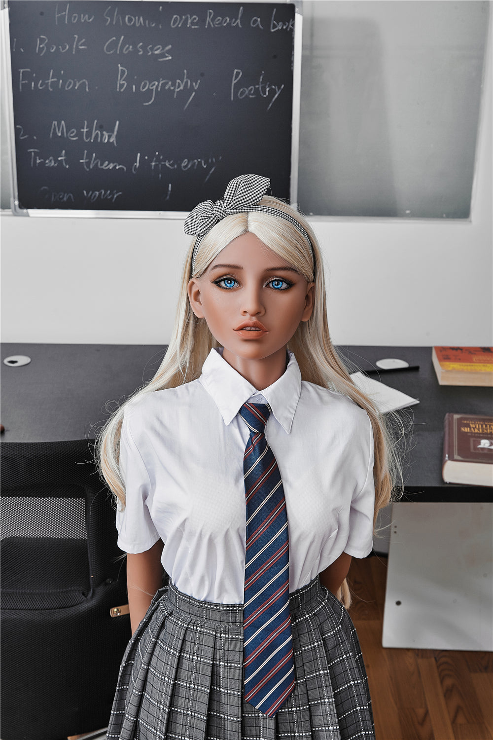 Victoria Sex doll (Irontech Doll 150cm b-cup #50 TPE)