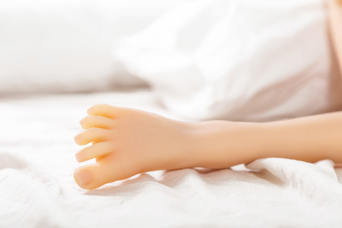 Emma Sex doll (Aibei Doll 128cm h-cup Tpe)